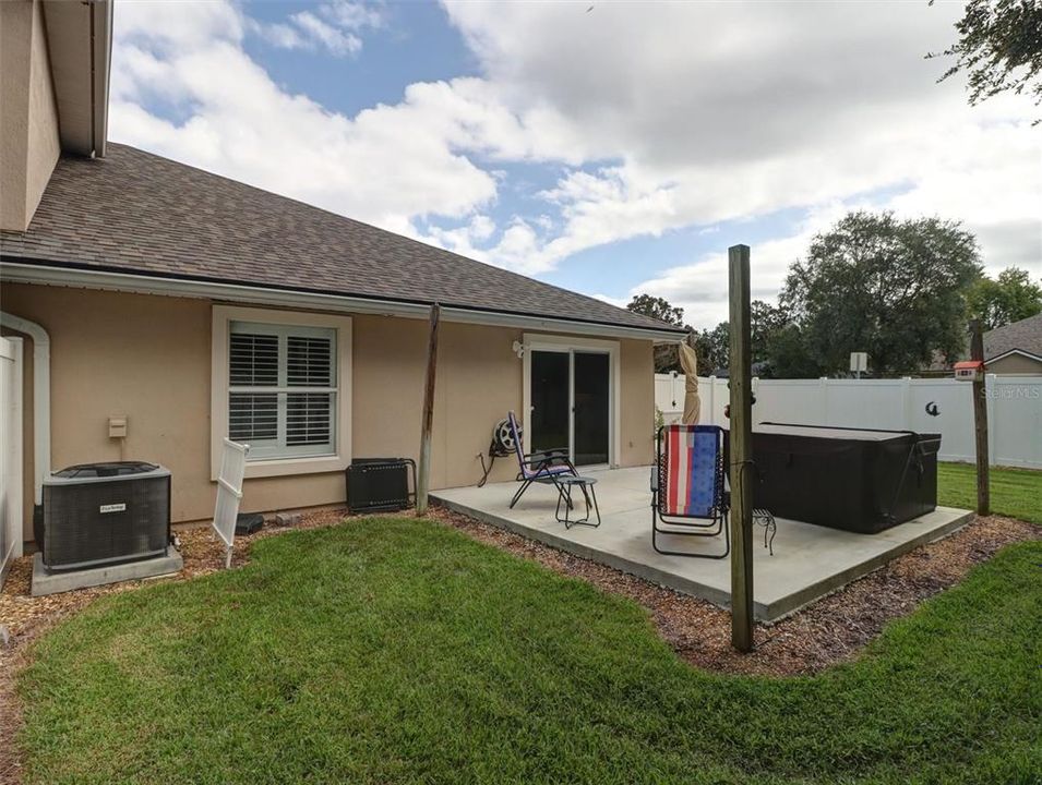 For Sale: $249,900 (3 beds, 2 baths, 1075 Square Feet)