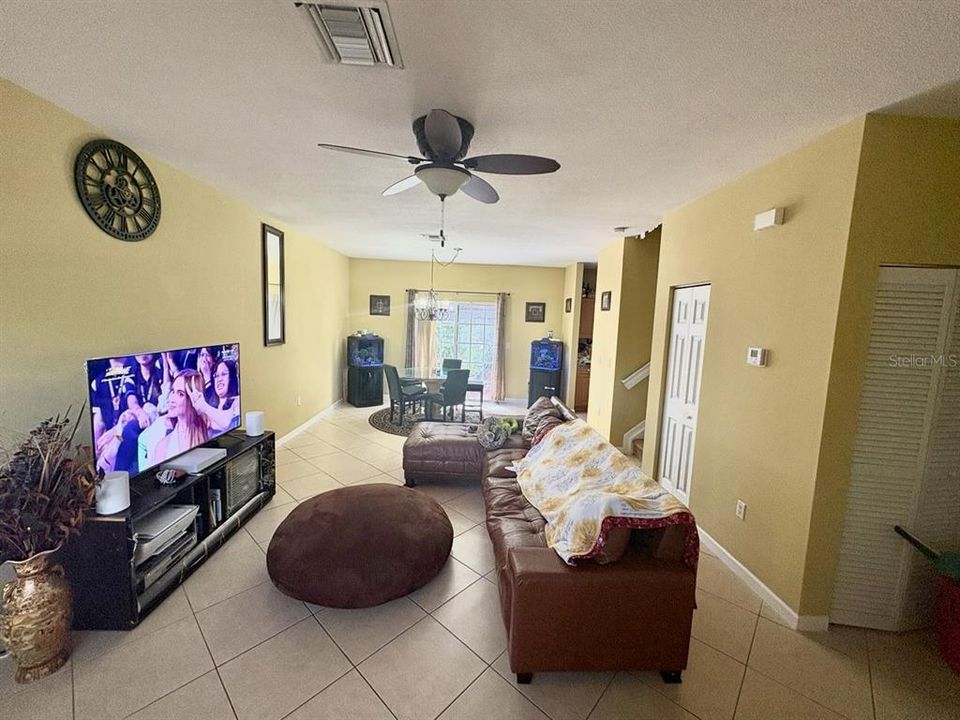 For Sale: $439,000 (3 beds, 2 baths, 1475 Square Feet)