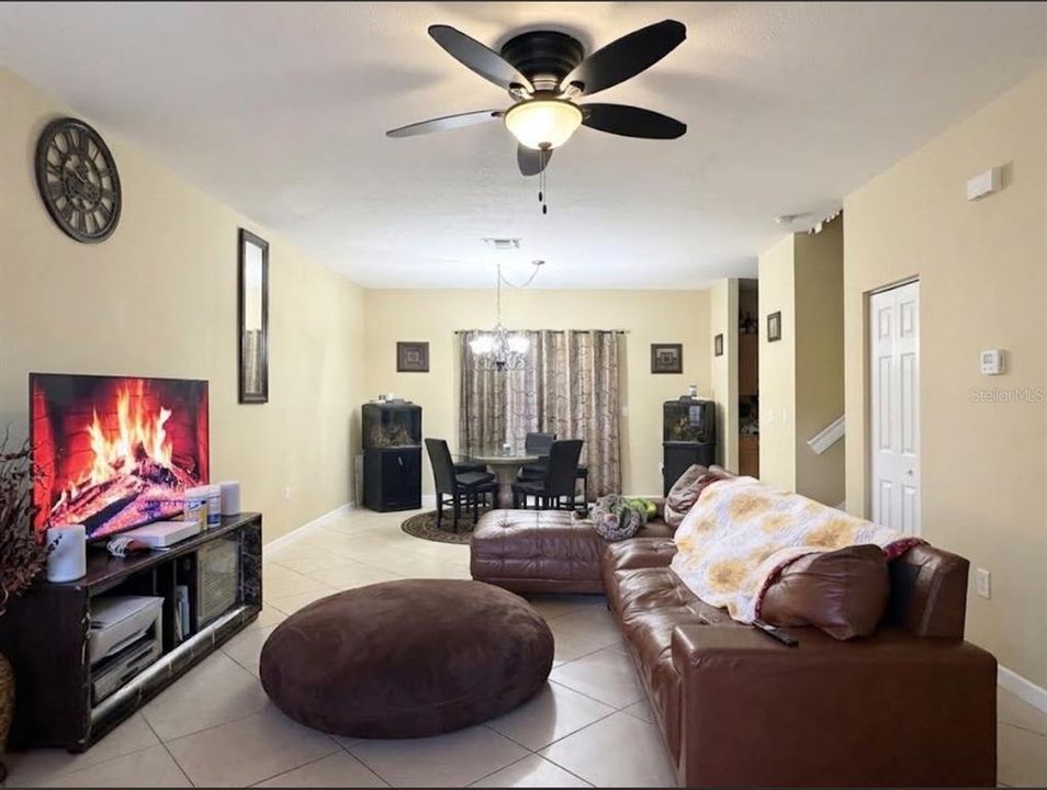 For Sale: $439,000 (3 beds, 2 baths, 1475 Square Feet)
