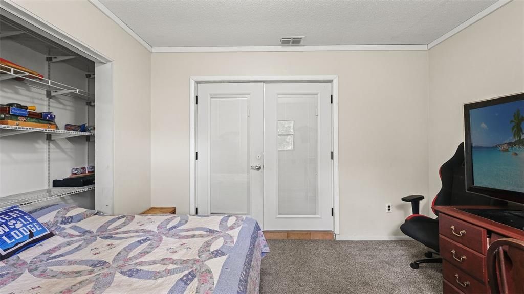 For Sale: $514,900 (5 beds, 2 baths, 2837 Square Feet)