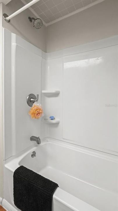 For Sale: $514,900 (5 beds, 2 baths, 2837 Square Feet)