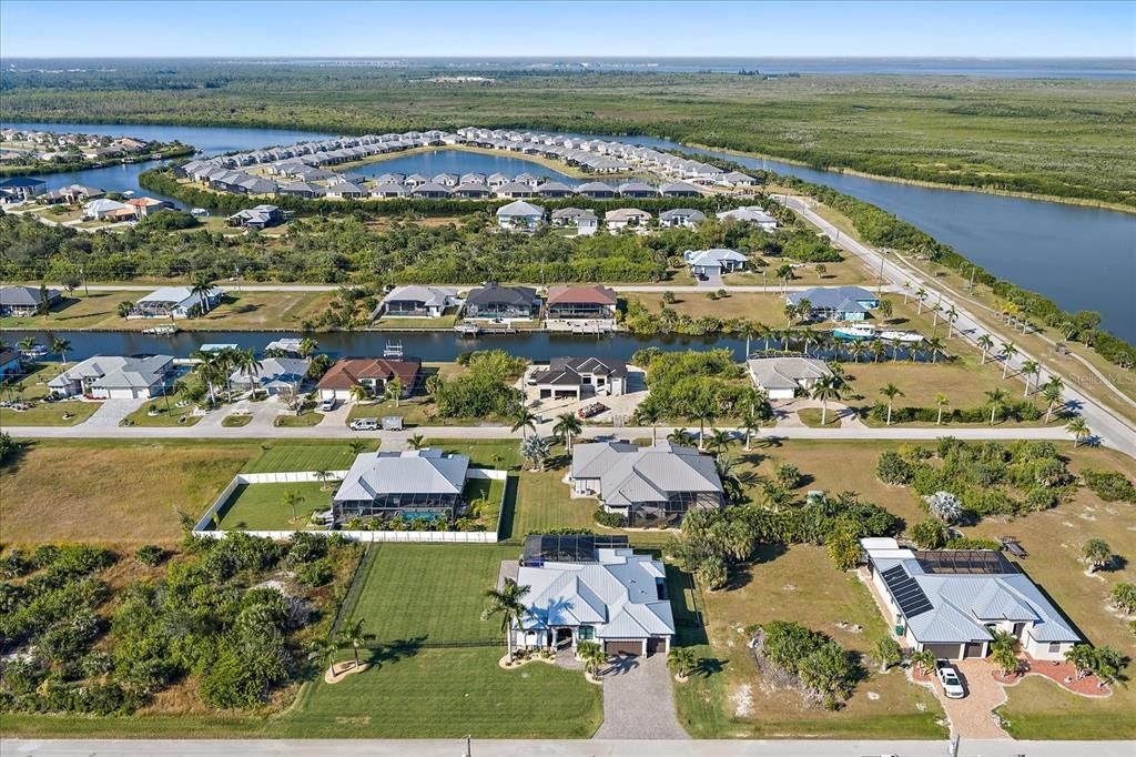 На продажу: $849,000 (3 спален, 2 ванн, 2302 Квадратных фут)