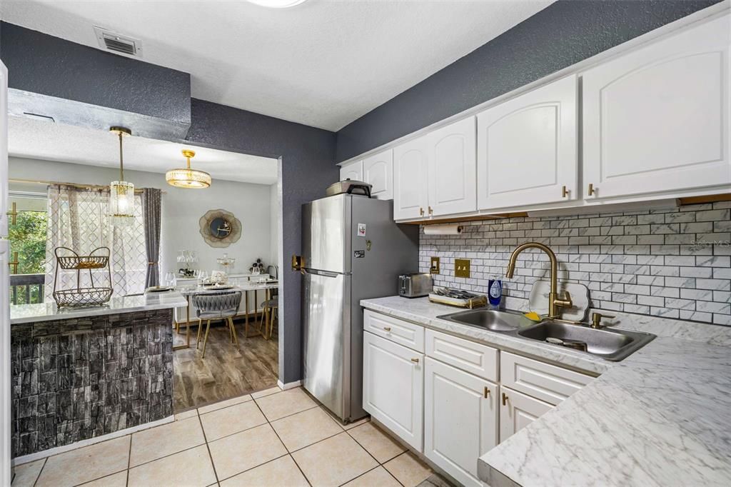 For Sale: $166,500 (3 beds, 2 baths, 1426 Square Feet)