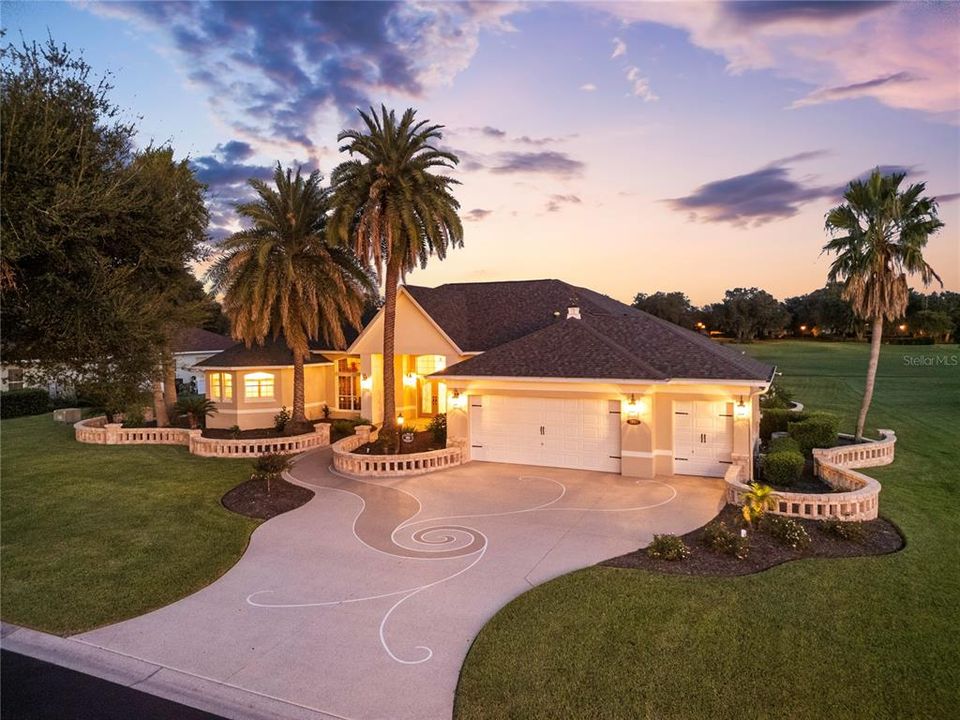 En Venta: $1,749,000 (3 camas, 3 baños, 3591 Pies cuadrados)