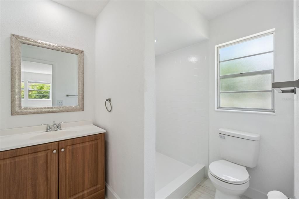 For Sale: $250,000 (2 beds, 2 baths, 1312 Square Feet)