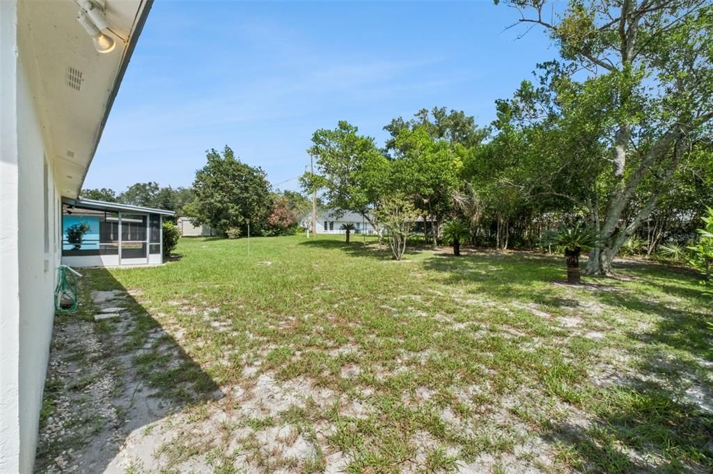 For Sale: $250,000 (2 beds, 2 baths, 1312 Square Feet)