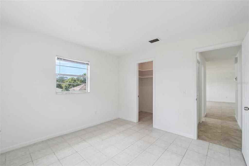 For Sale: $250,000 (2 beds, 2 baths, 1312 Square Feet)