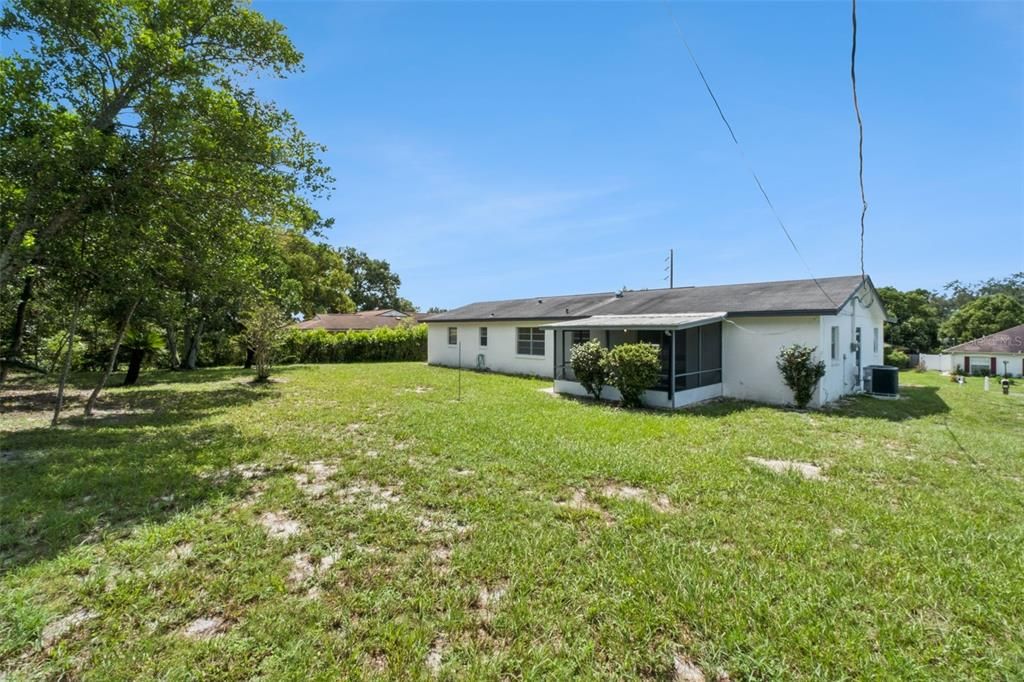 For Sale: $250,000 (2 beds, 2 baths, 1312 Square Feet)