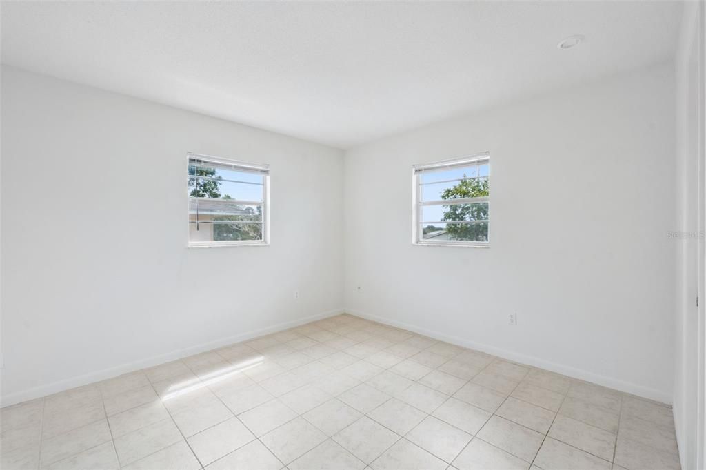 For Sale: $250,000 (2 beds, 2 baths, 1312 Square Feet)
