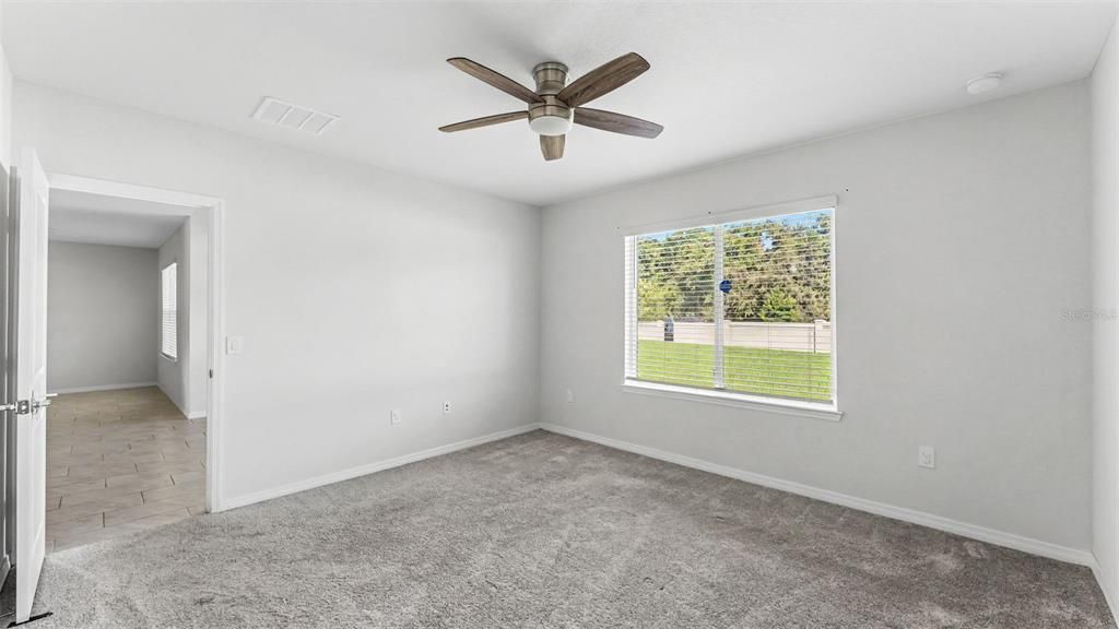 For Sale: $335,000 (3 beds, 2 baths, 1659 Square Feet)