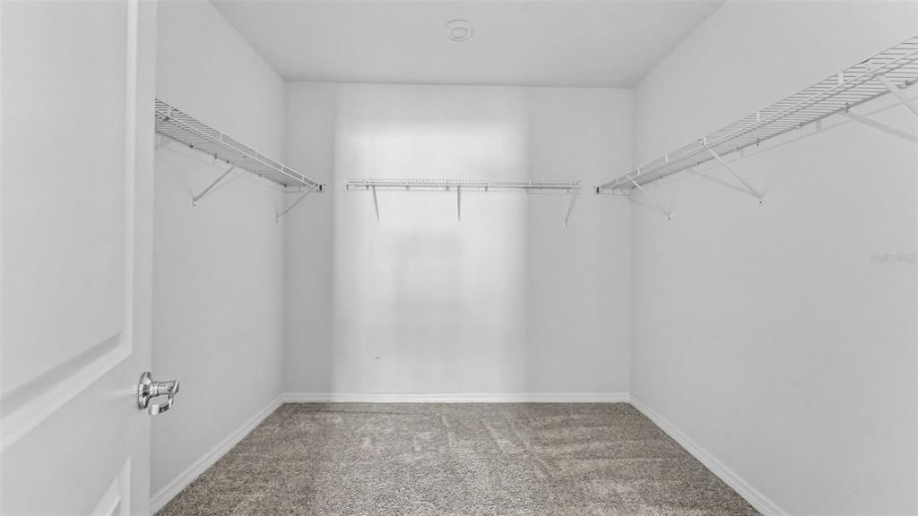 For Sale: $335,000 (3 beds, 2 baths, 1659 Square Feet)