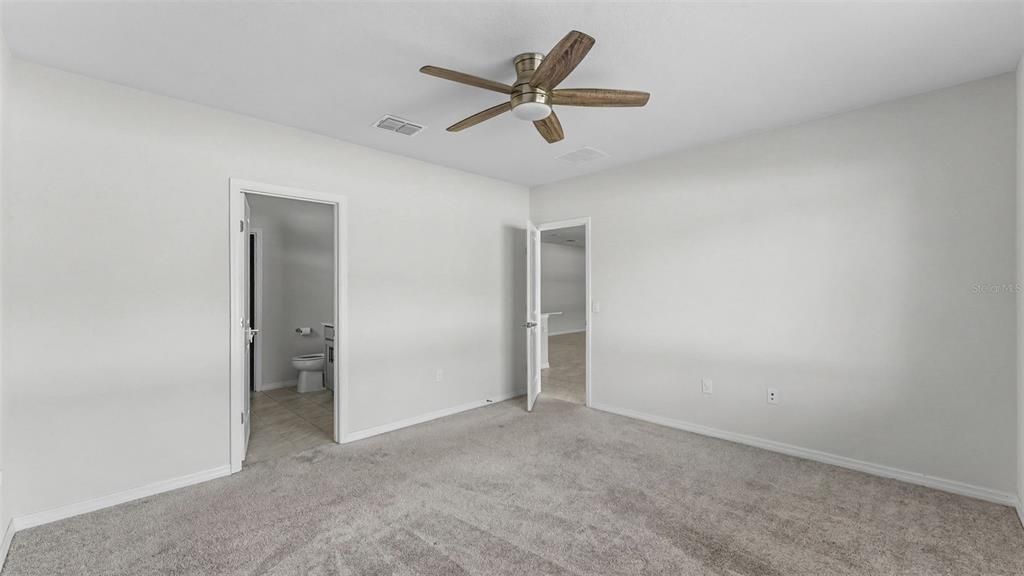 For Sale: $335,000 (3 beds, 2 baths, 1659 Square Feet)