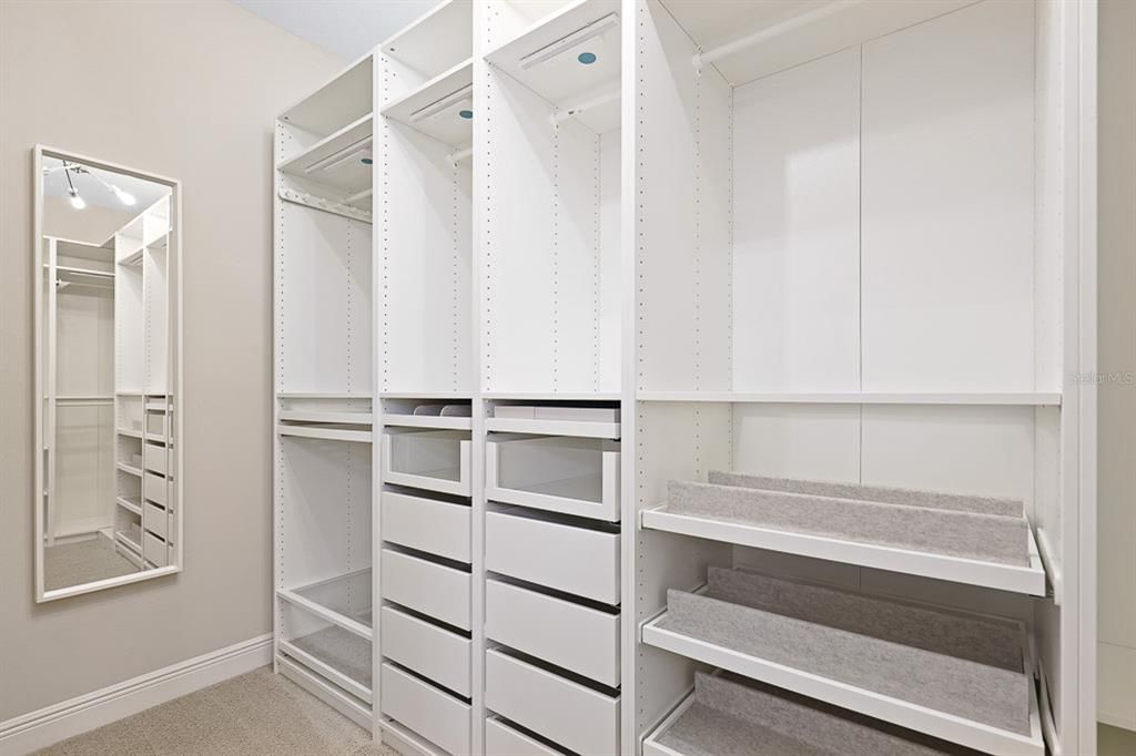 En Renta: $2,750 (3 camas, 2 baños, 2010 Pies cuadrados)