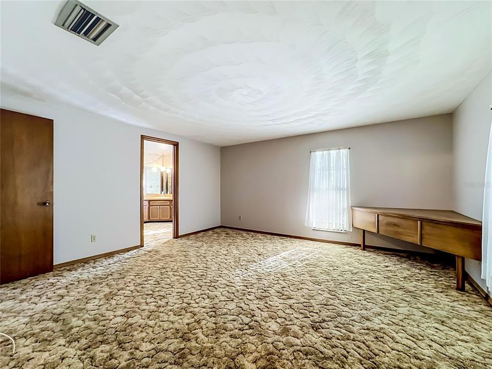 En Venta: $559,000 (3 camas, 2 baños, 1864 Pies cuadrados)