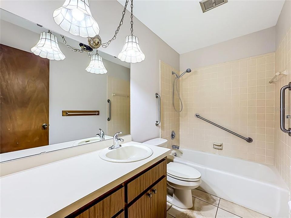 En Venta: $559,000 (3 camas, 2 baños, 1864 Pies cuadrados)