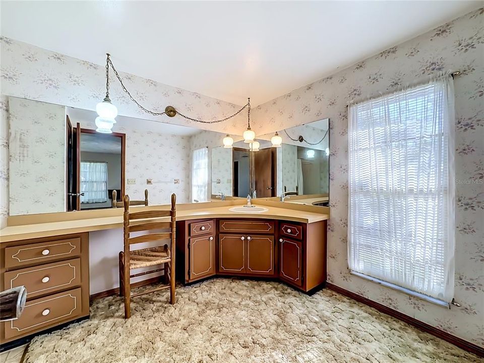 En Venta: $559,000 (3 camas, 2 baños, 1864 Pies cuadrados)