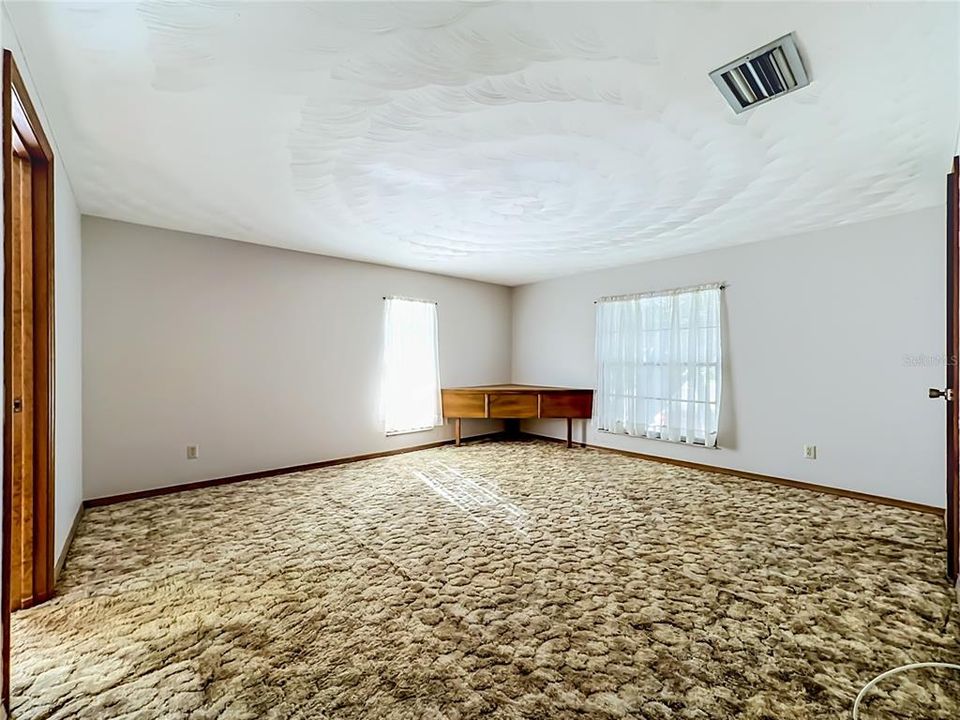 En Venta: $559,000 (3 camas, 2 baños, 1864 Pies cuadrados)
