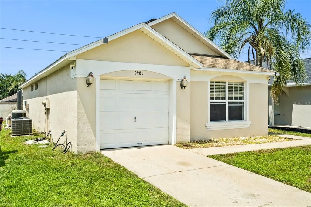 For Rent: $2,100 (3 beds, 2 baths, 1130 Square Feet)