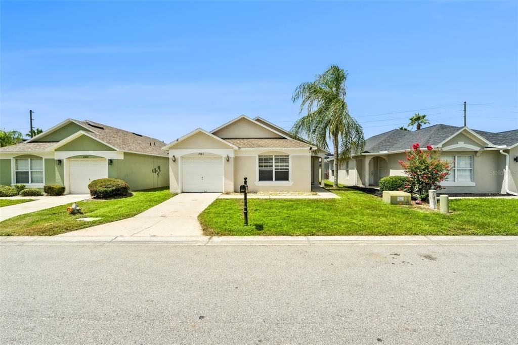 For Rent: $2,100 (3 beds, 2 baths, 1130 Square Feet)