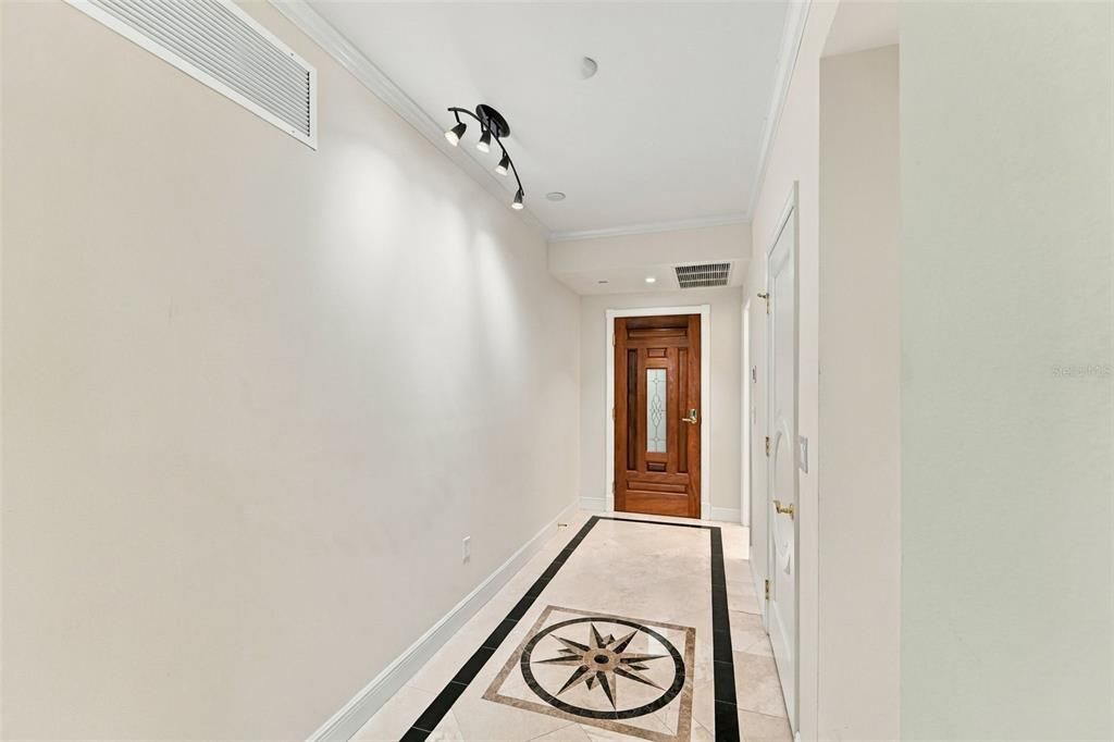 For Sale: $625,000 (3 beds, 3 baths, 2512 Square Feet)