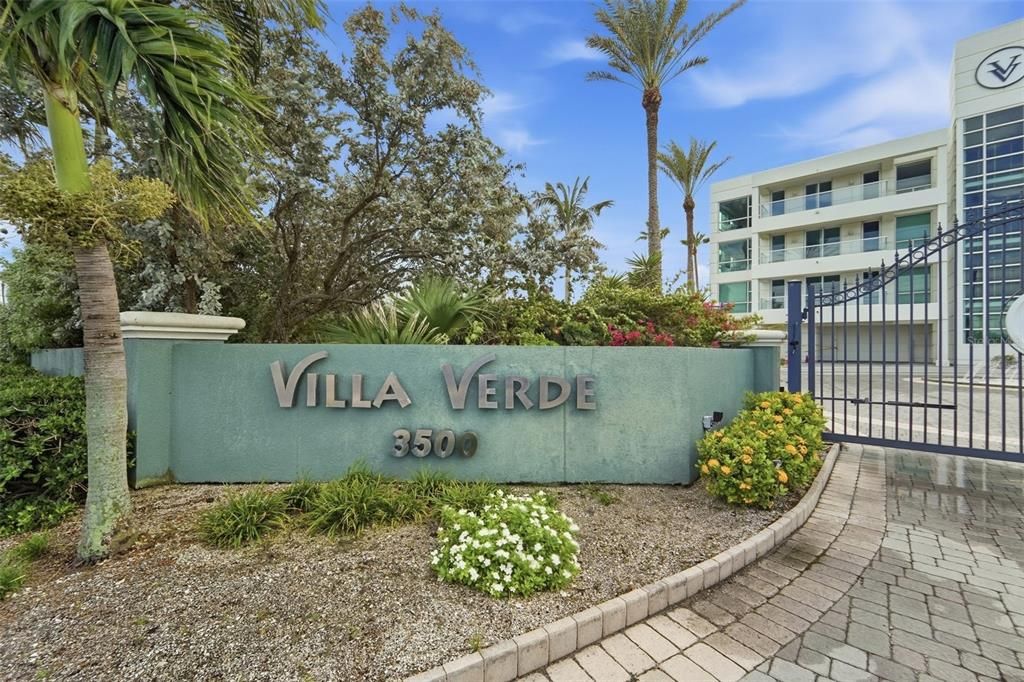 For Sale: $625,000 (3 beds, 3 baths, 2512 Square Feet)