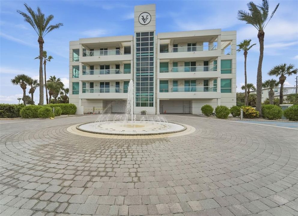 For Sale: $625,000 (3 beds, 3 baths, 2512 Square Feet)