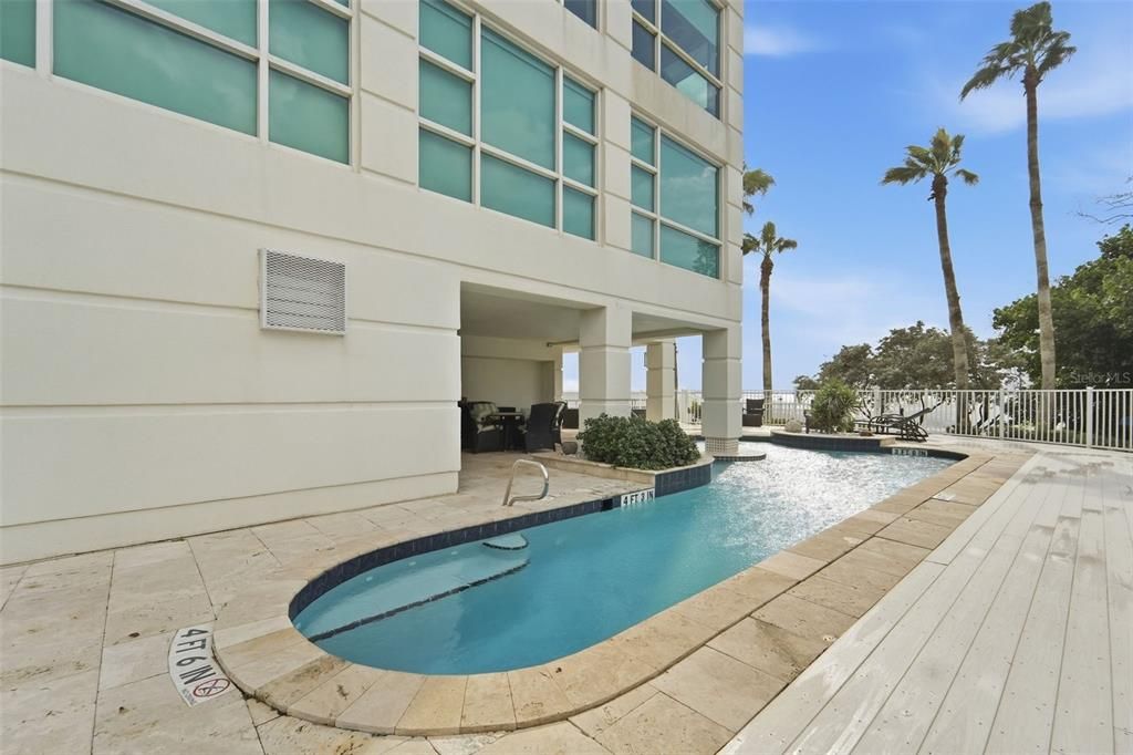 For Sale: $625,000 (3 beds, 3 baths, 2512 Square Feet)