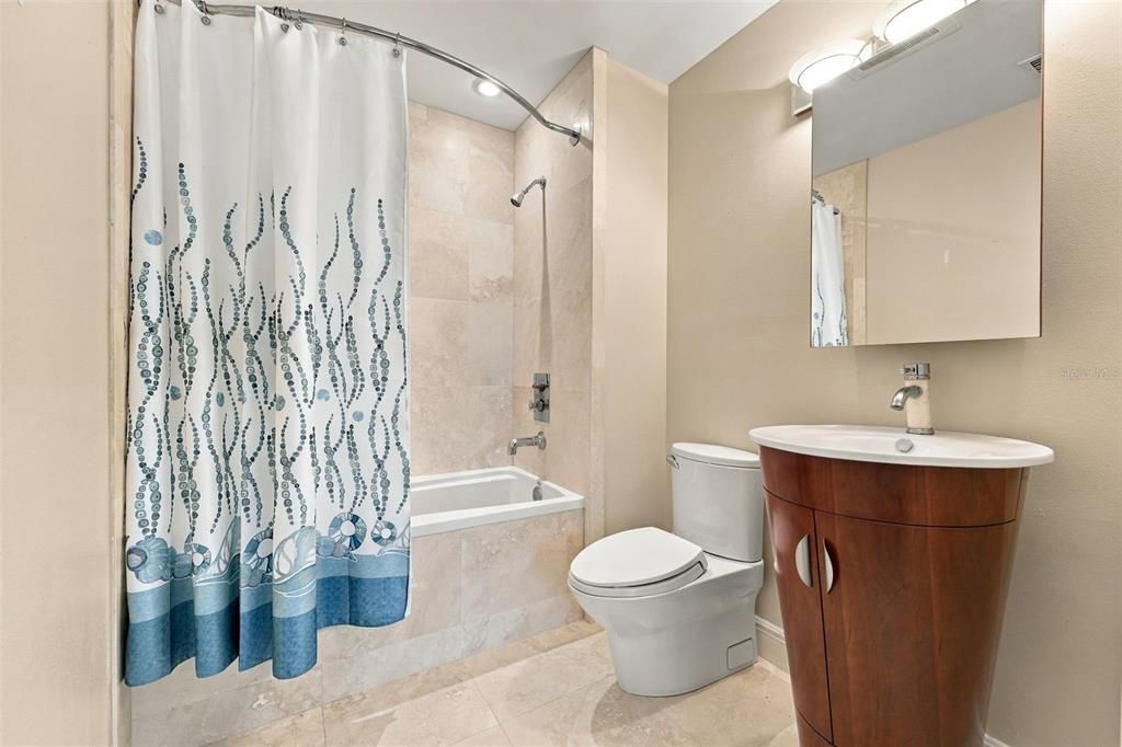 For Sale: $625,000 (3 beds, 3 baths, 2512 Square Feet)