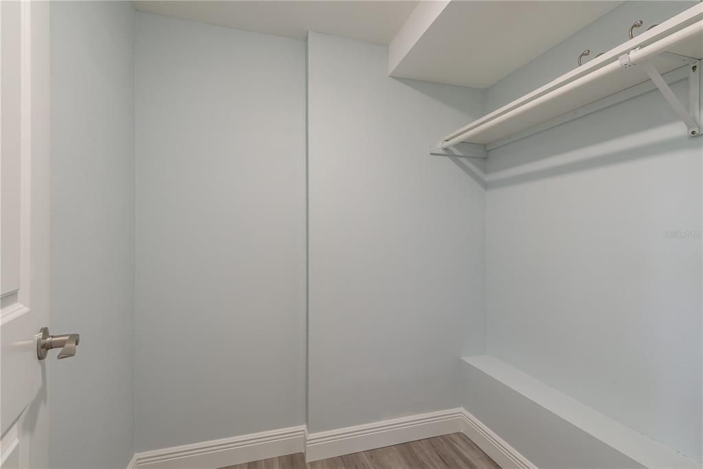 For Sale: $525,000 (2 beds, 2 baths, 1325 Square Feet)