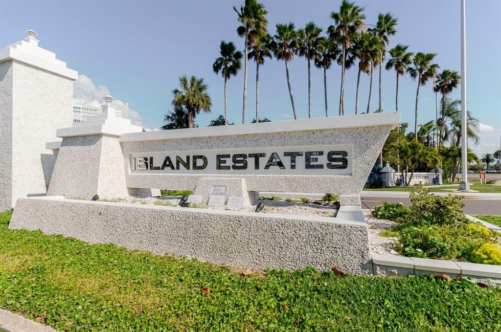 For Sale: $525,000 (2 beds, 2 baths, 1325 Square Feet)