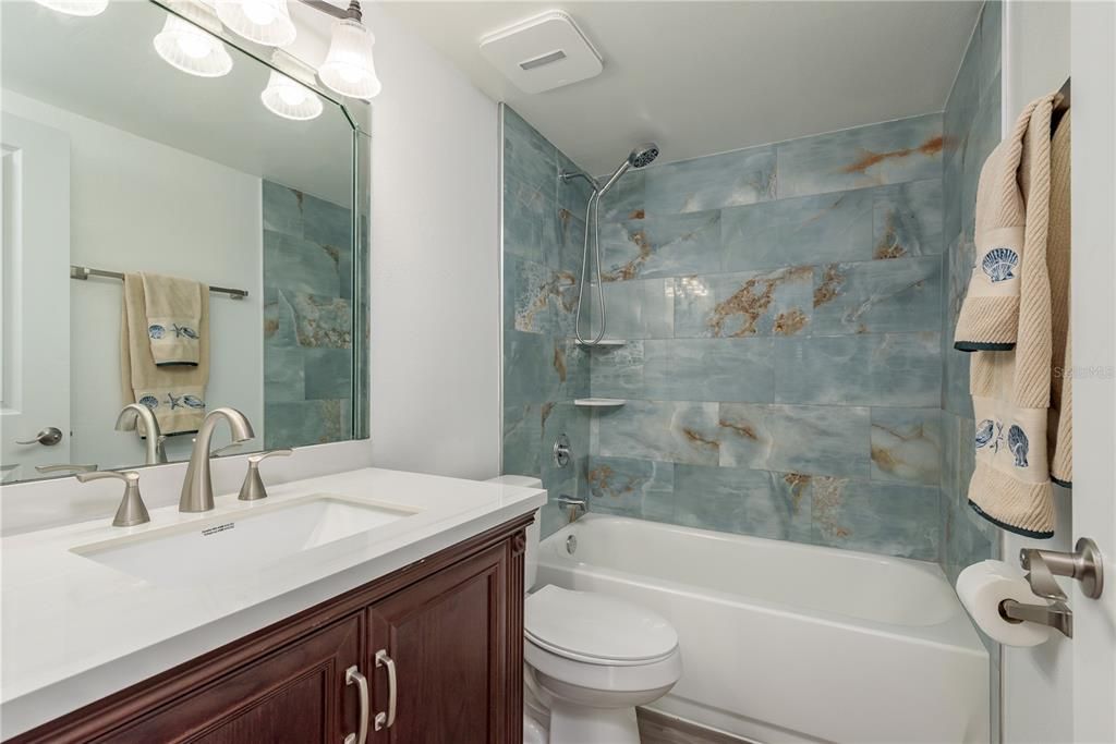 For Sale: $525,000 (2 beds, 2 baths, 1325 Square Feet)