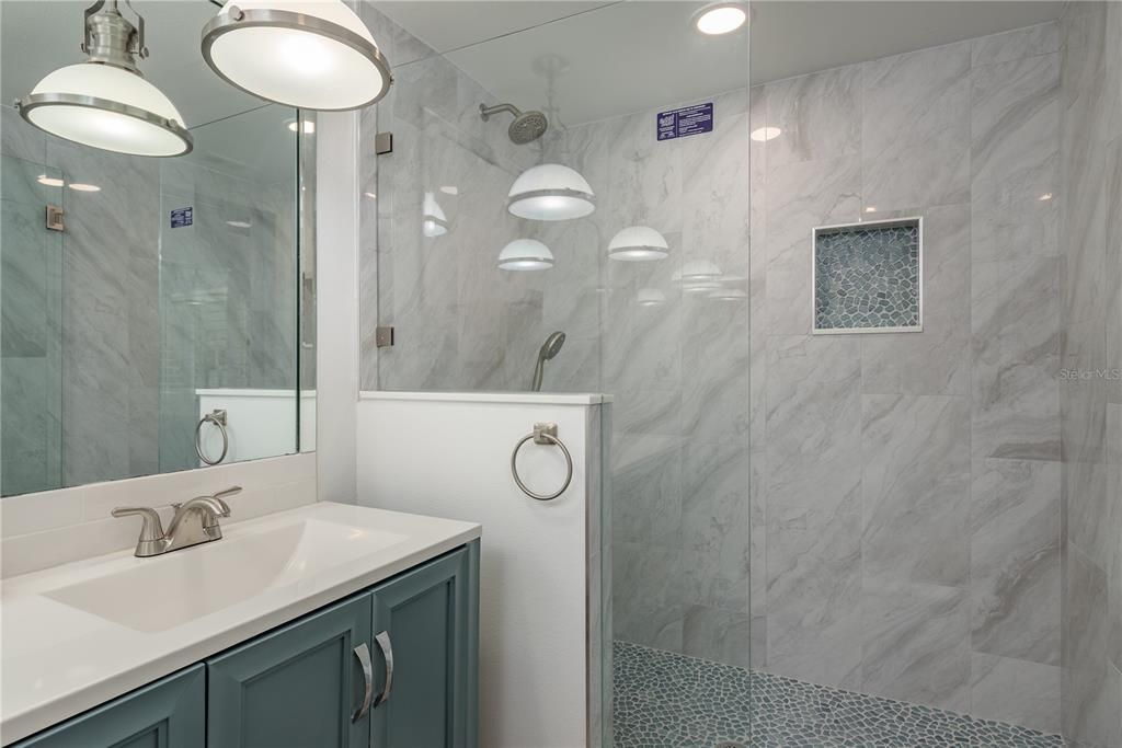For Sale: $525,000 (2 beds, 2 baths, 1325 Square Feet)