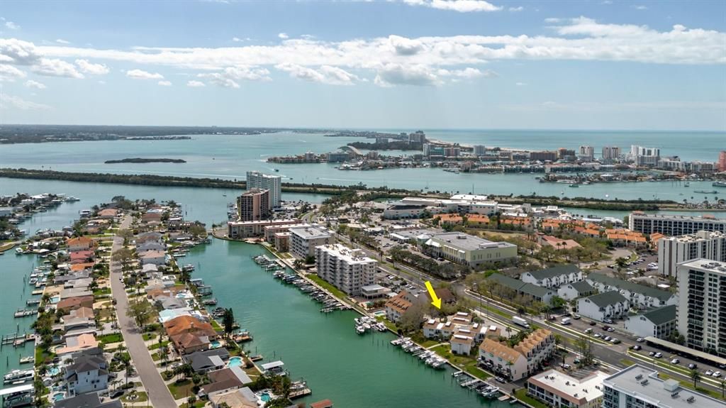 For Sale: $525,000 (2 beds, 2 baths, 1325 Square Feet)