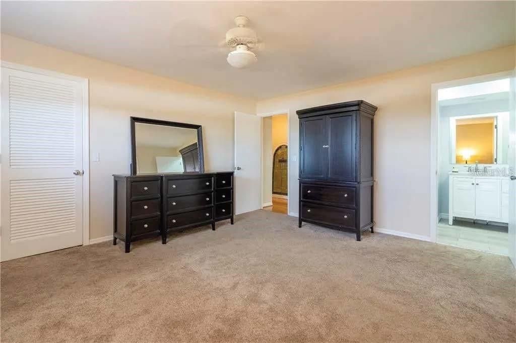 For Rent: $2,700 (3 beds, 2 baths, 1620 Square Feet)