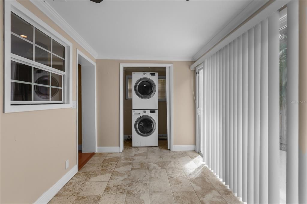 Active With Contract: $299,000 (3 beds, 2 baths, 1344 Square Feet)