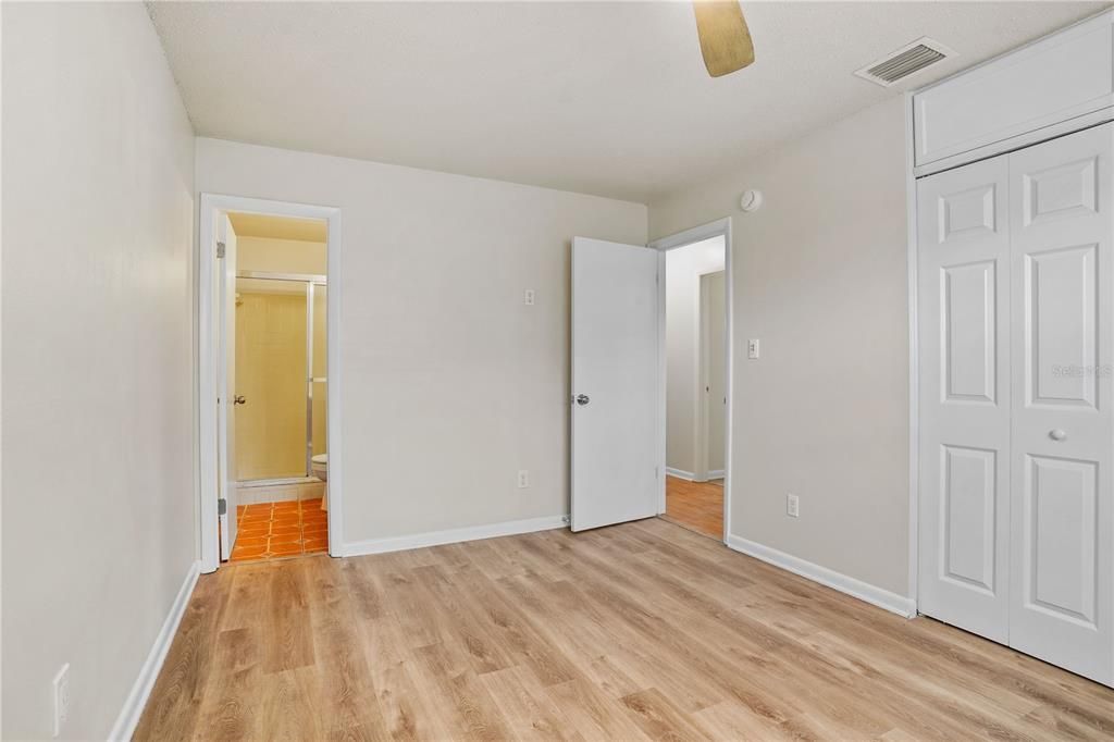 For Sale: $375,000 (3 beds, 2 baths, 1830 Square Feet)