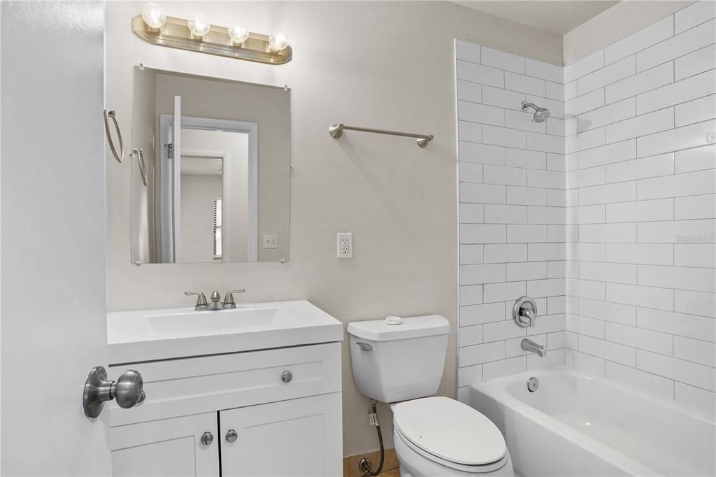 For Sale: $375,000 (3 beds, 2 baths, 1830 Square Feet)