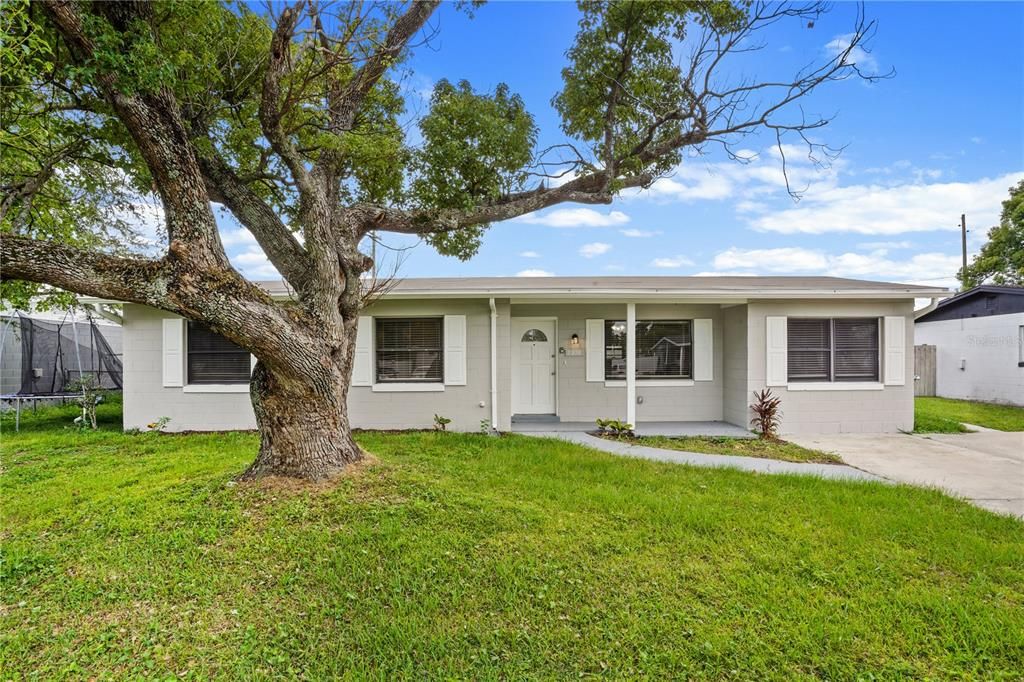 For Sale: $375,000 (3 beds, 2 baths, 1830 Square Feet)