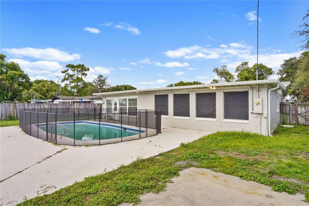 For Sale: $375,000 (3 beds, 2 baths, 1830 Square Feet)