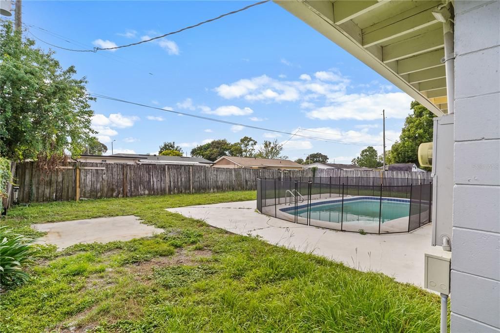 For Sale: $375,000 (3 beds, 2 baths, 1830 Square Feet)