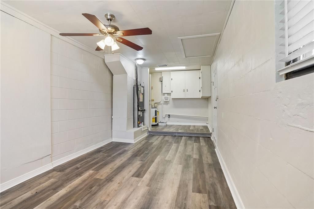 For Sale: $375,000 (3 beds, 2 baths, 1830 Square Feet)