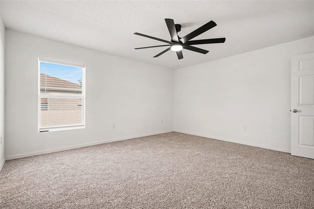For Sale: $330,000 (4 beds, 2 baths, 1824 Square Feet)