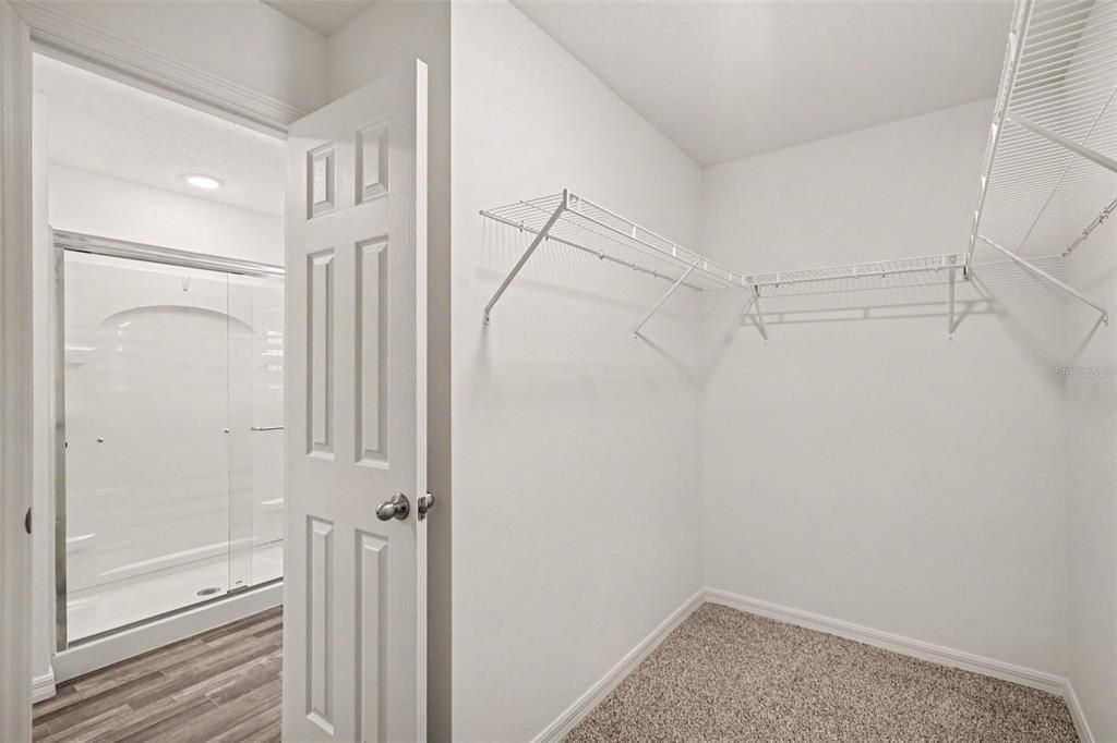 For Sale: $330,000 (4 beds, 2 baths, 1824 Square Feet)