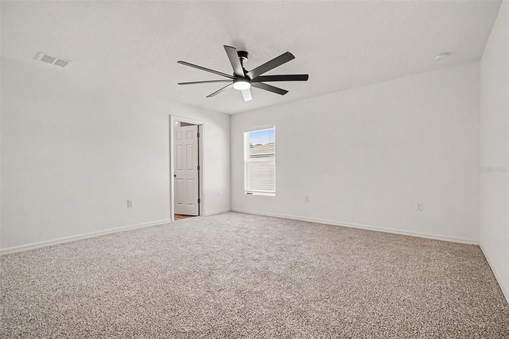 For Sale: $330,000 (4 beds, 2 baths, 1824 Square Feet)