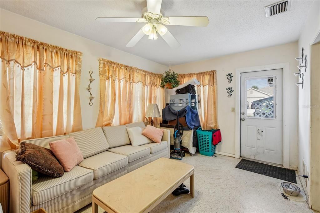 En Venta: $249,000 (2 camas, 2 baños, 1344 Pies cuadrados)