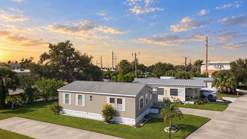 На продажу: $134,000 (2 спален, 2 ванн, 770 Квадратных фут)