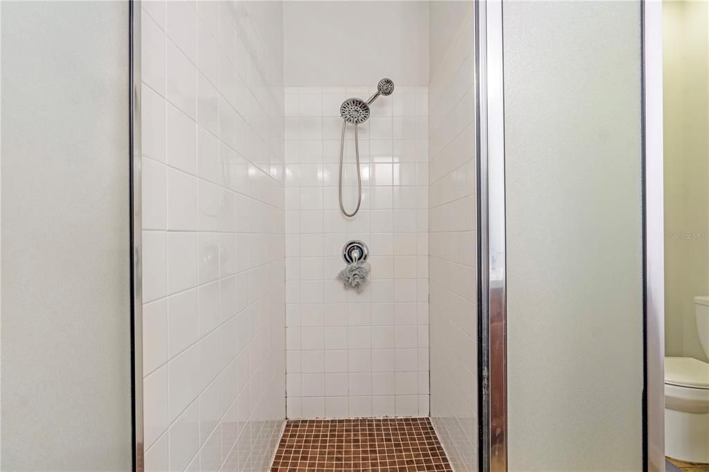 Active With Contract: $320,000 (4 beds, 2 baths, 1467 Square Feet)
