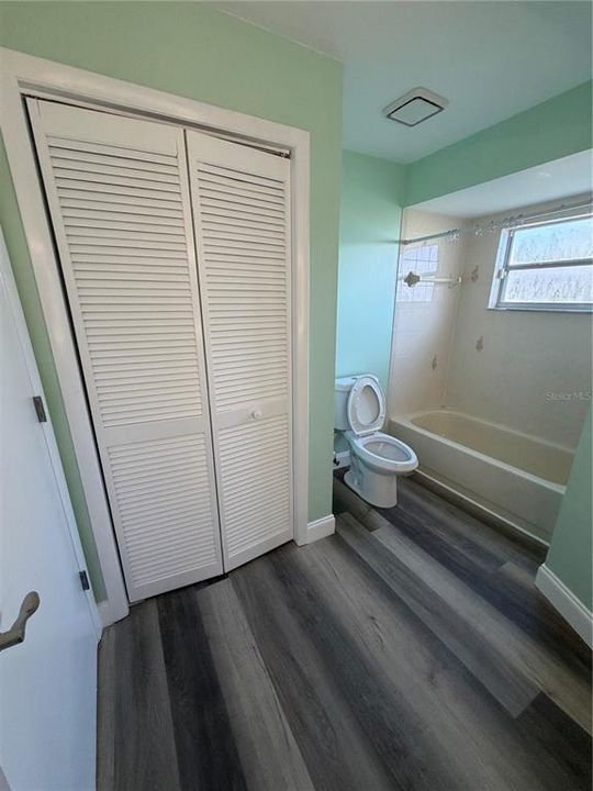 На продажу: $449,000 (3 спален, 2 ванн, 1740 Квадратных фут)