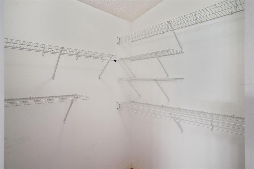 En Venta: $315,000 (3 camas, 2 baños, 1869 Pies cuadrados)