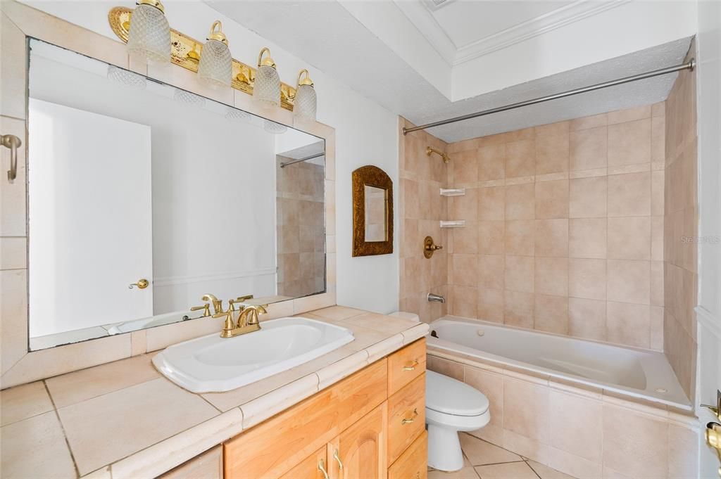 На продажу: $529,900 (3 спален, 2 ванн, 1958 Квадратных фут)